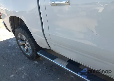 2019 Ram 1500 Big Horn/Lone Star 4X4 5'7 Box z USA, uszkodzony, nr VIN 1C6SRFFT1KN854138